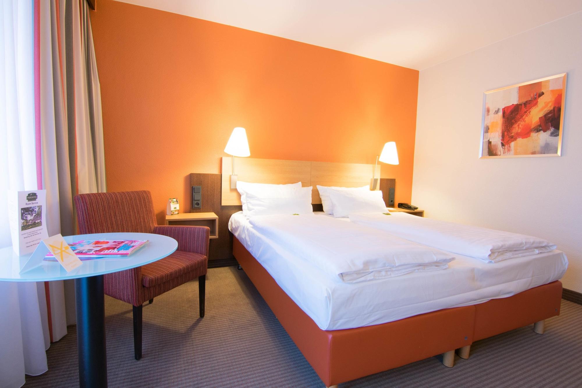 Parkhotel Frankfurt-Roedermark Родгау Экстерьер фото