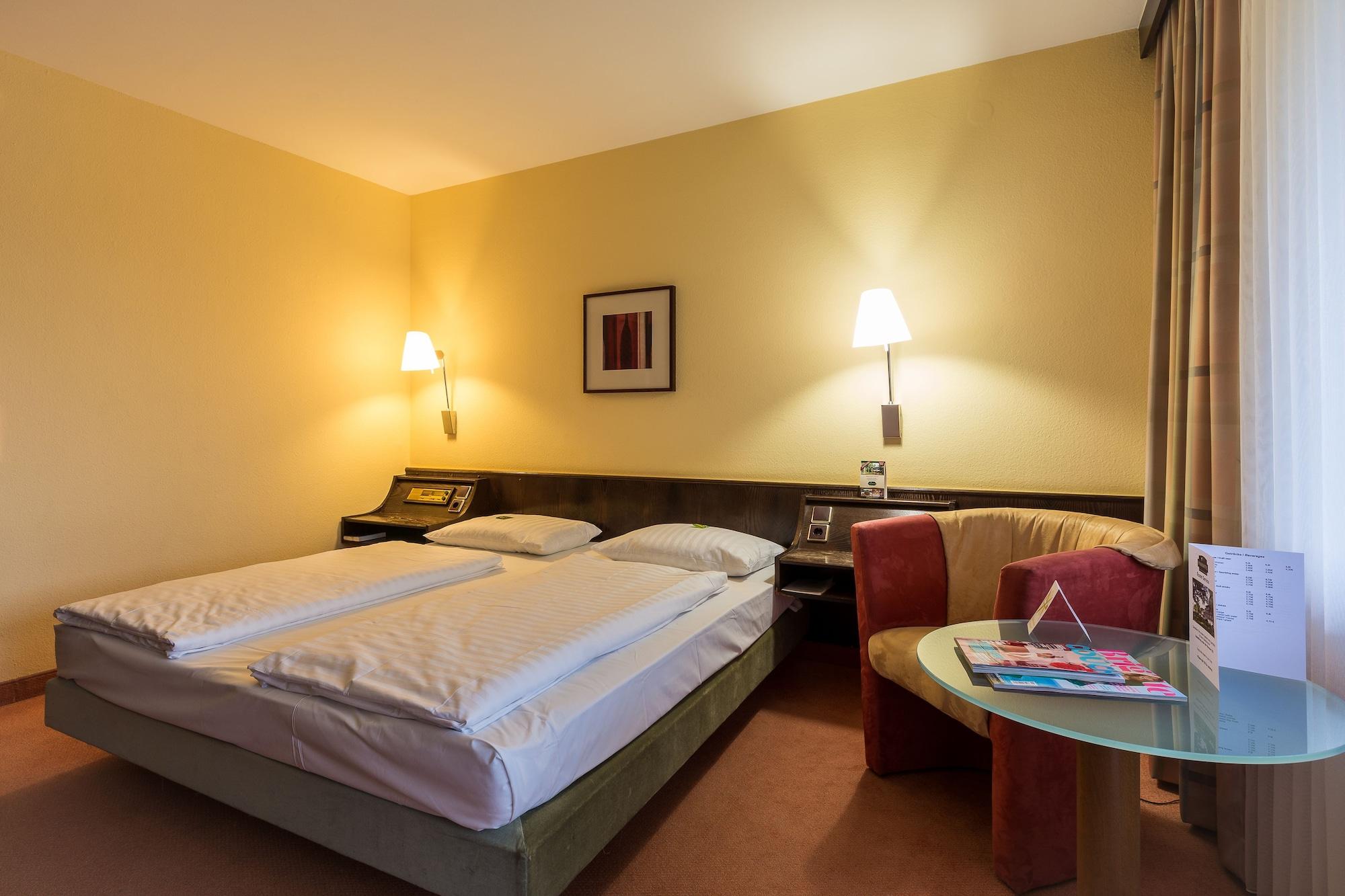Parkhotel Frankfurt-Roedermark Родгау Экстерьер фото