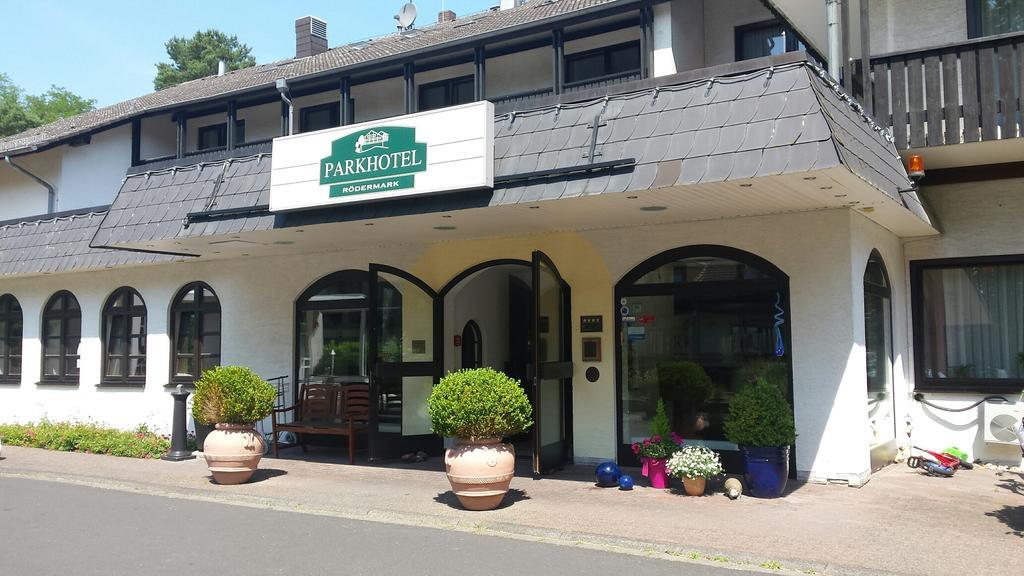 Parkhotel Frankfurt-Roedermark Родгау Экстерьер фото
