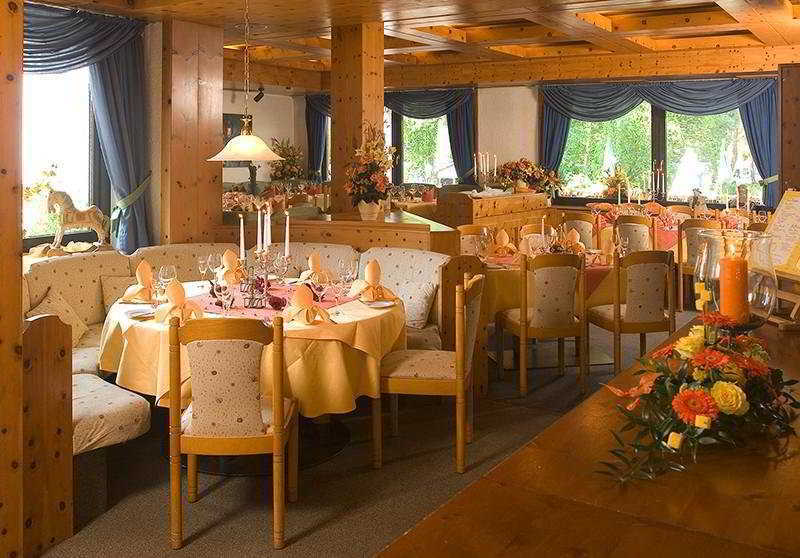 Parkhotel Frankfurt-Roedermark Родгау Экстерьер фото