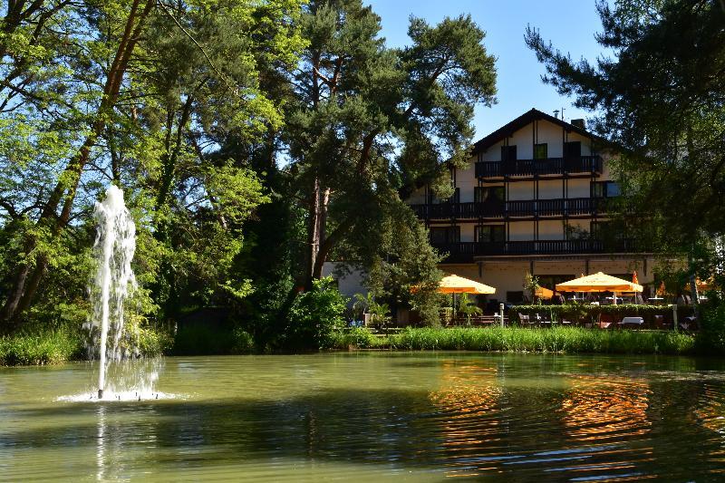 Parkhotel Frankfurt-Roedermark Родгау Экстерьер фото
