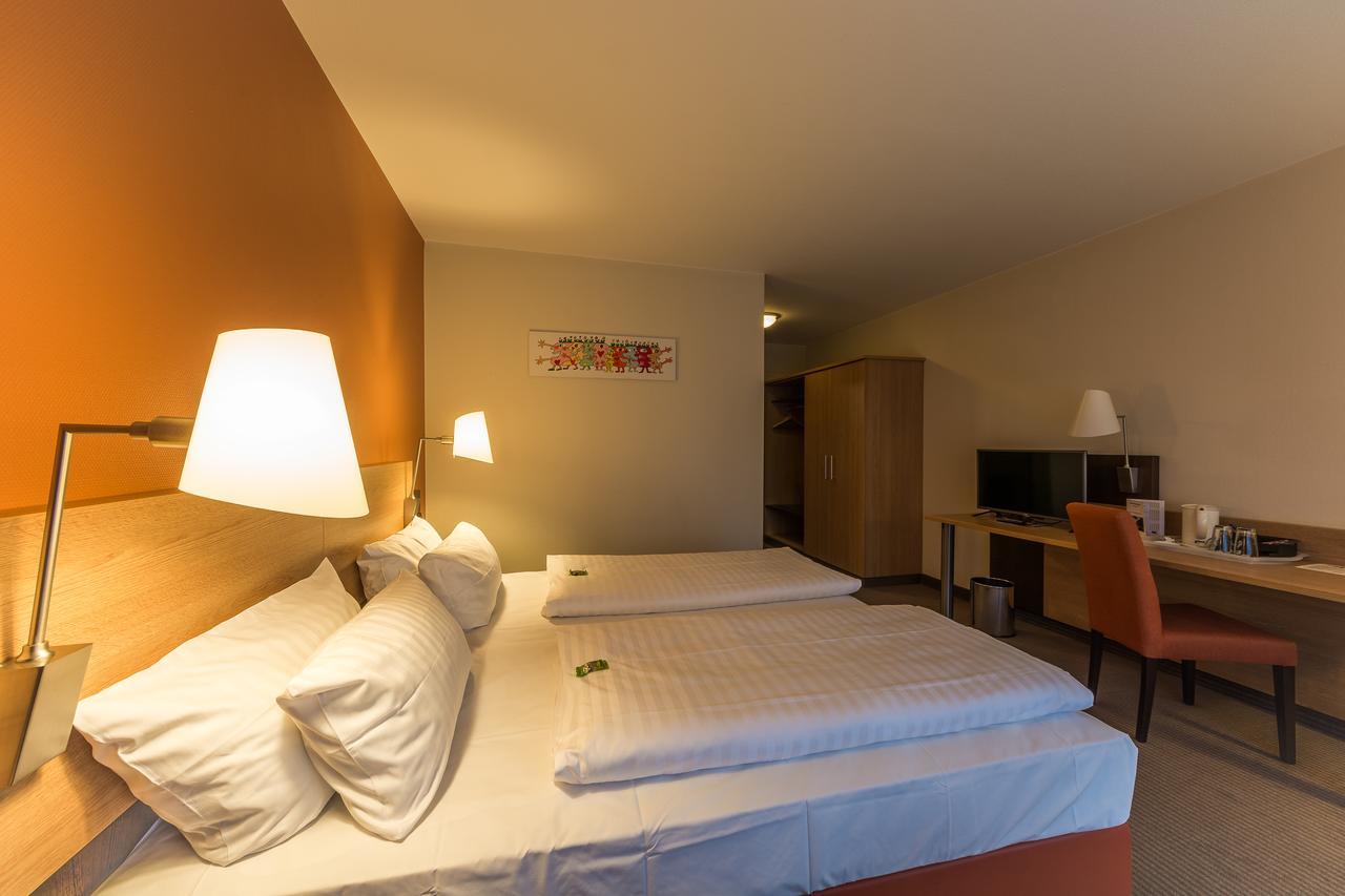 Parkhotel Frankfurt-Roedermark Родгау Экстерьер фото