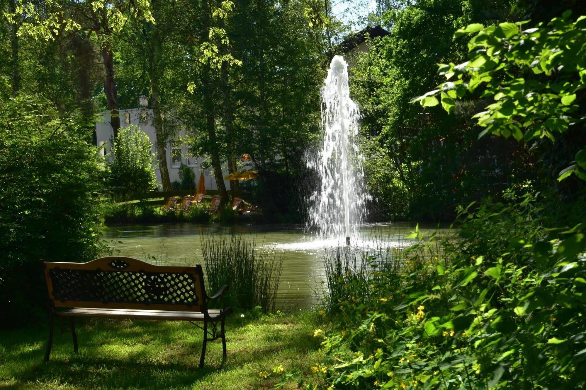 Parkhotel Frankfurt-Roedermark Родгау Экстерьер фото