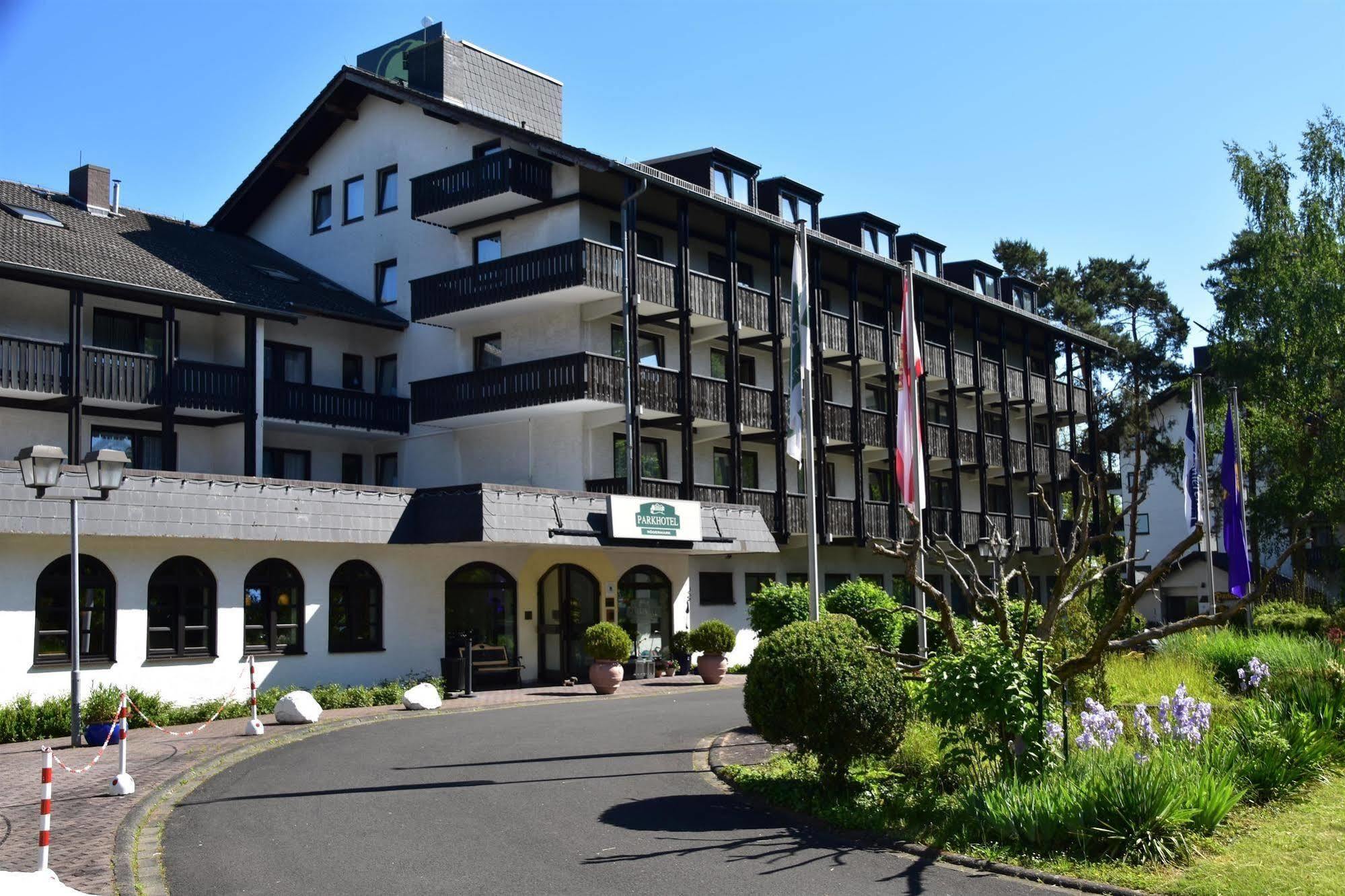Parkhotel Frankfurt-Roedermark Родгау Экстерьер фото