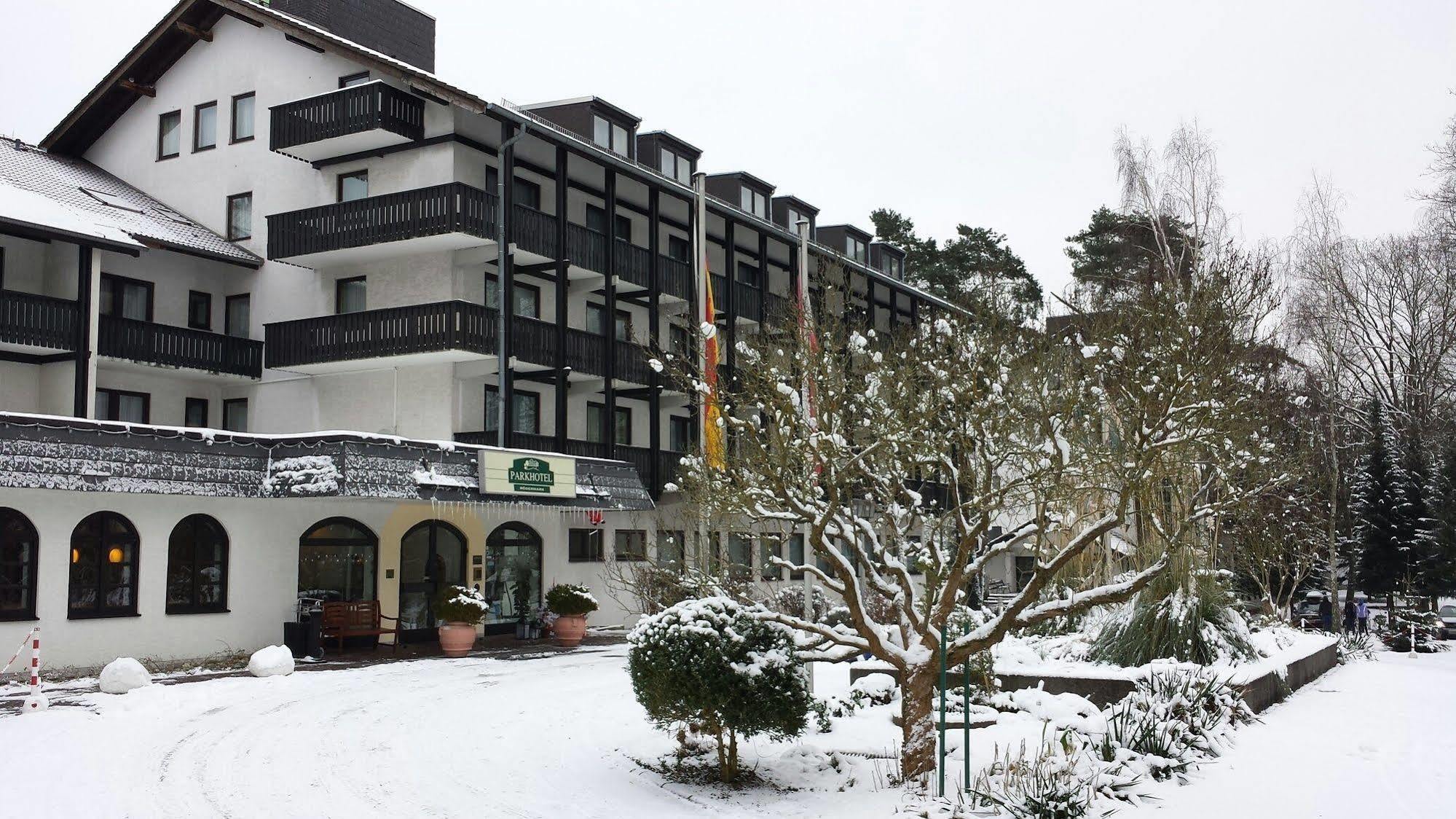 Parkhotel Frankfurt-Roedermark Родгау Экстерьер фото