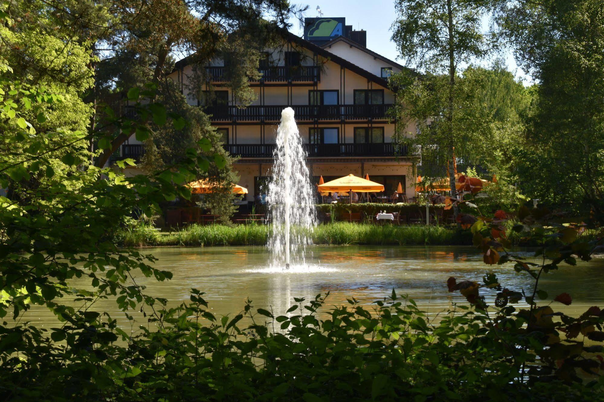 Parkhotel Frankfurt-Roedermark Родгау Экстерьер фото