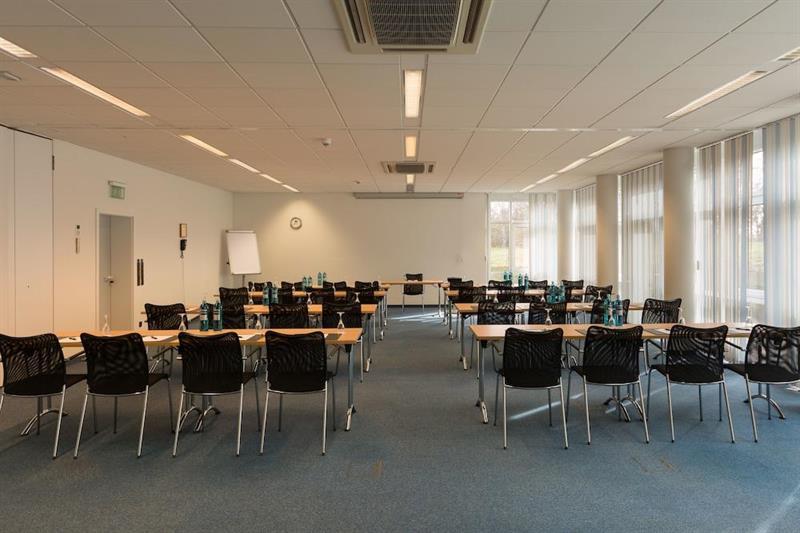 Parkhotel Frankfurt-Roedermark Родгау Экстерьер фото